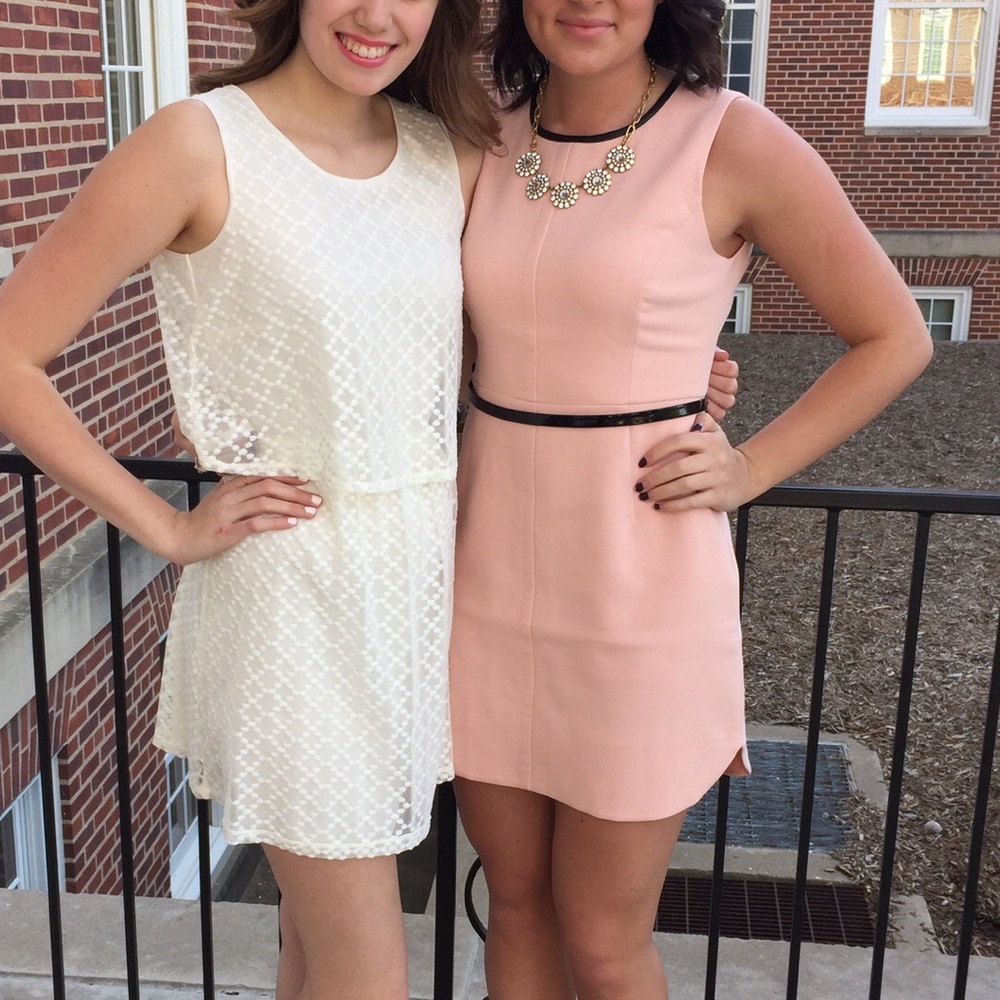 Sleeveless pale pink dress